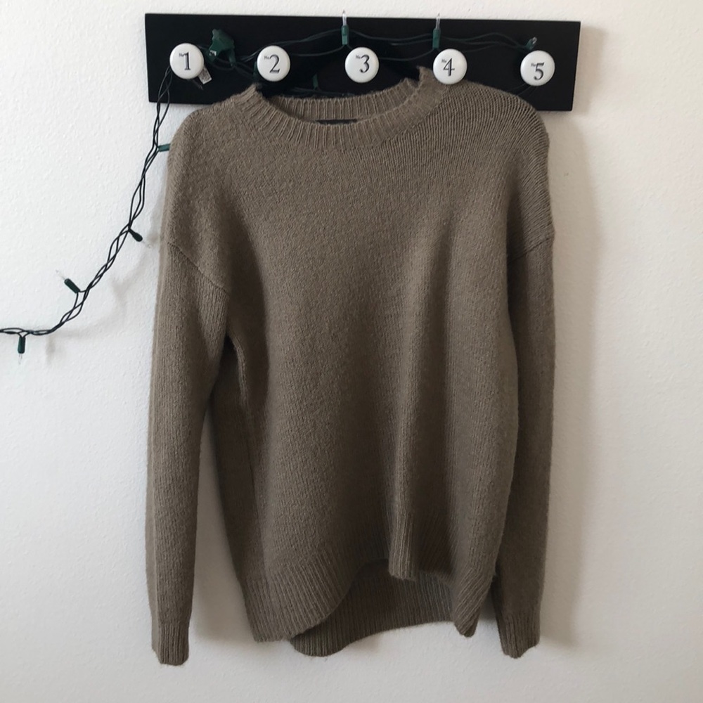 FOREVER 21 BROWN SWEATER